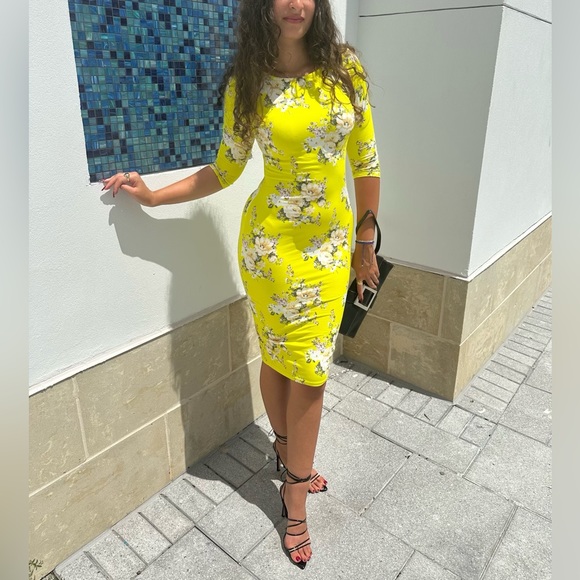 Brand New 🔥Gorgeous Talulah Floral Bodycon Dress - Picture 5 of 6